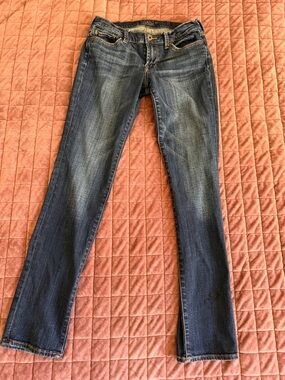 Lucky Brand Women's Dark Blue Sweet Straight Leg Jeans size 2/26